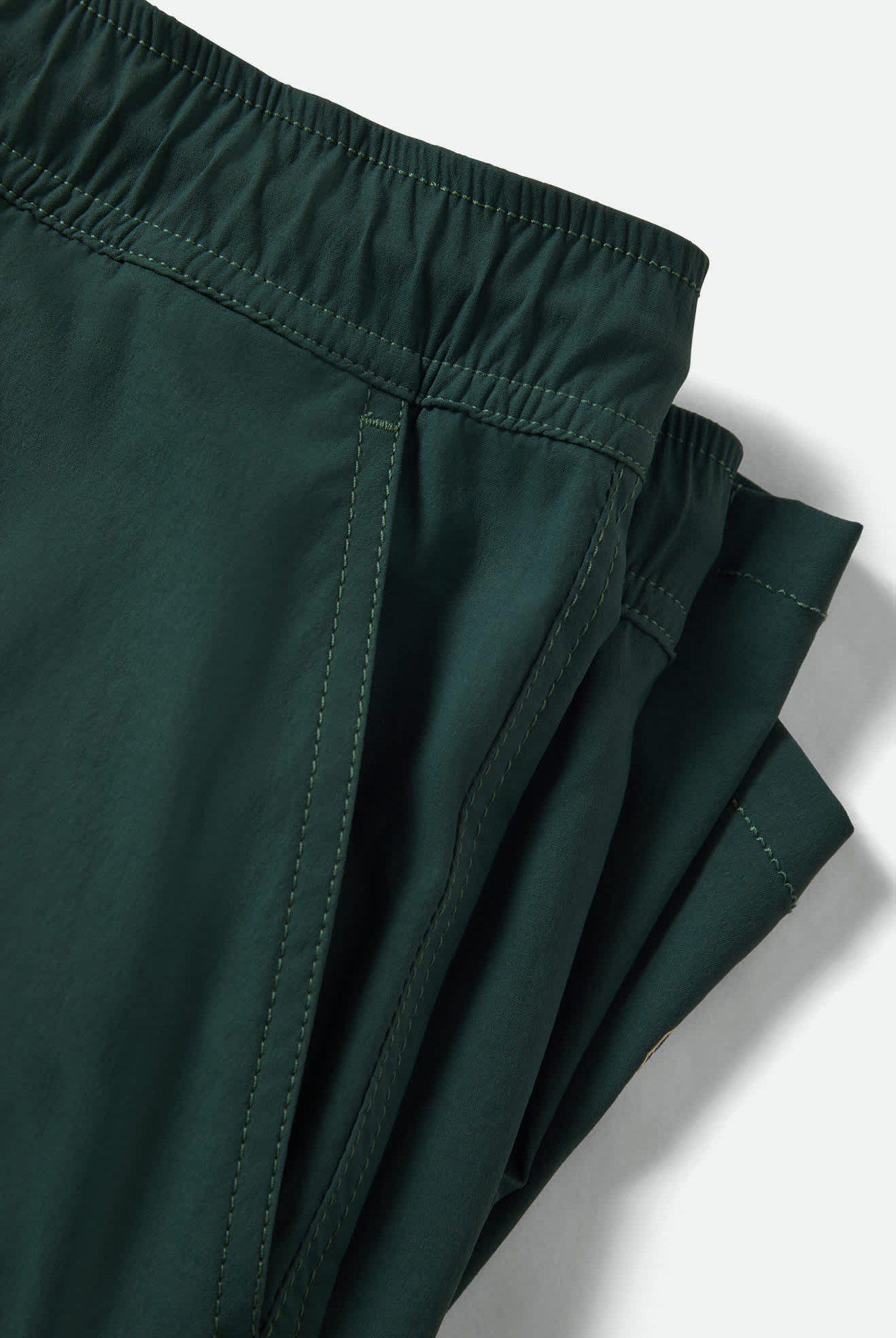 Men's Everyday Stretch Hybrid Short 7" in the color Primal Green - Additional Laydown image