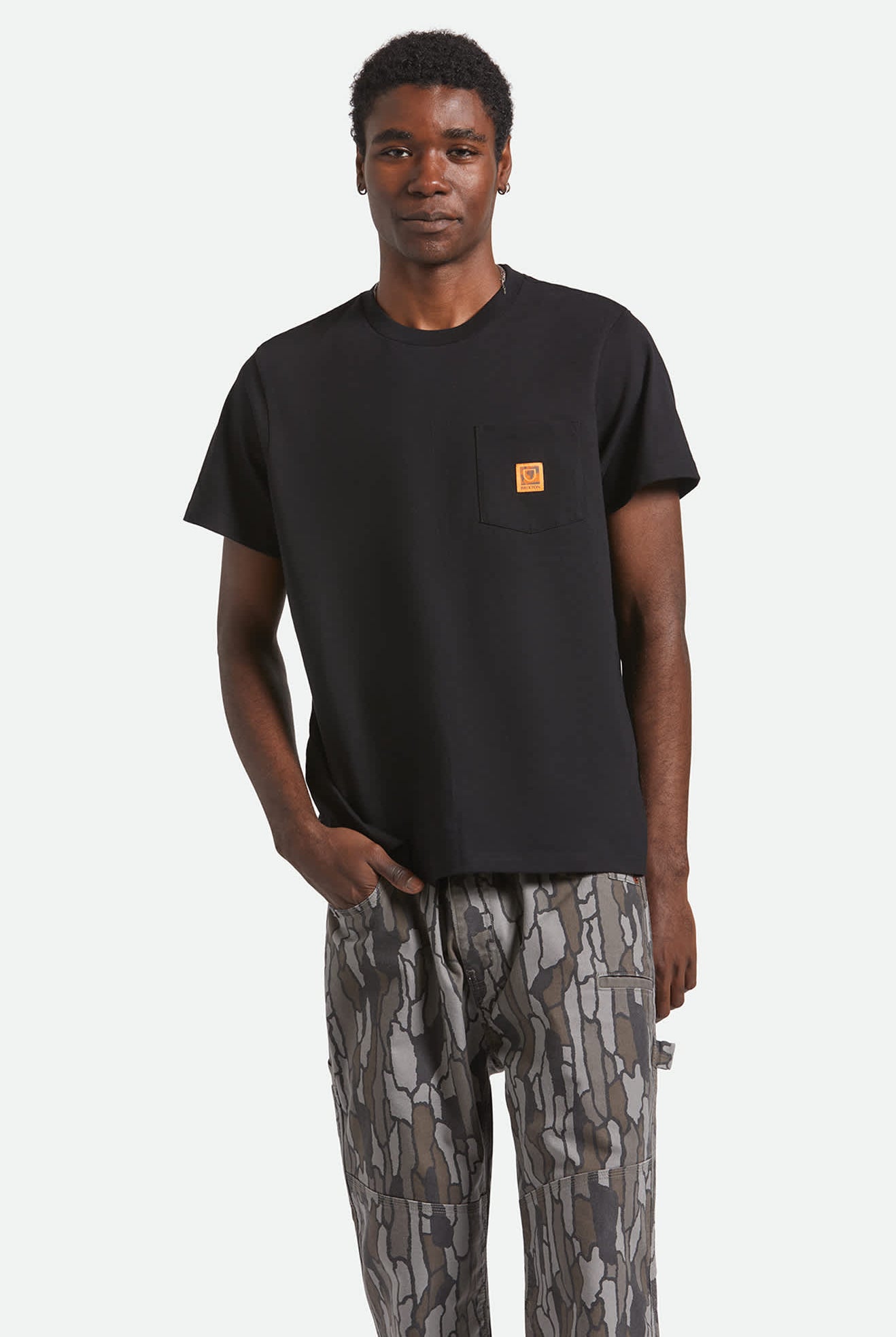 Men's Union Heavyweight S/S Boxy Pocket T-Shirt in the color Black - Men's Front View