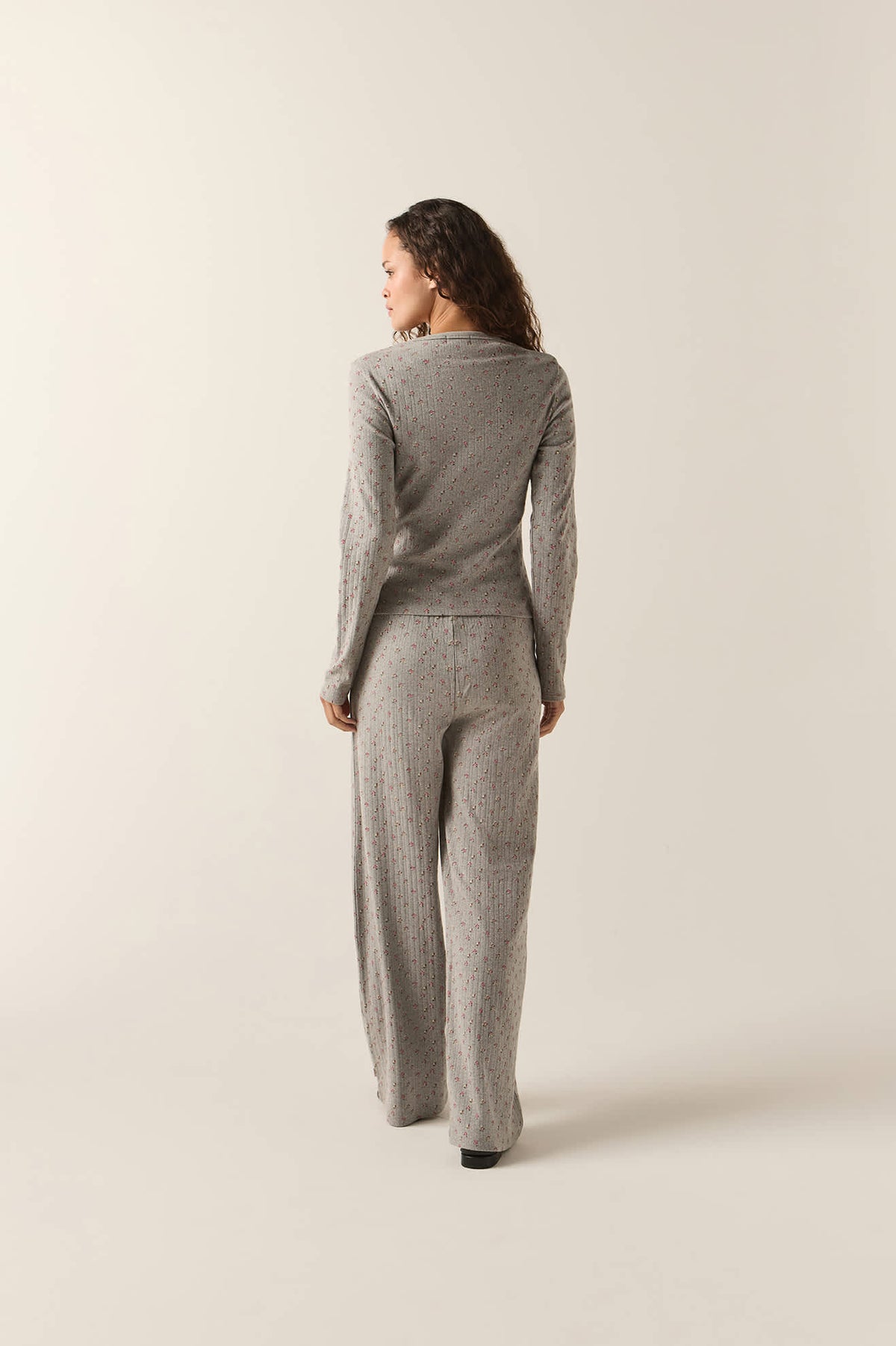 Women's Off Duty Pointelle Lounge Pant in the color Heather Grey Ditsy Floral - Additional Fit image