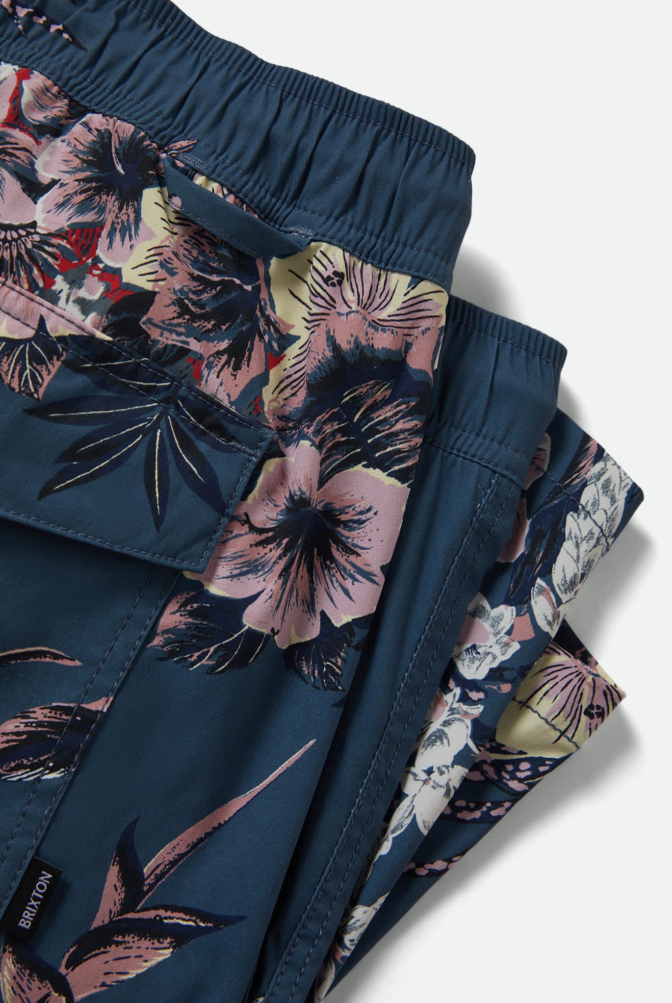 Men's Everyday Stretch Hybrid Short 7" in the color Midnight Blue - Additional Laydown image