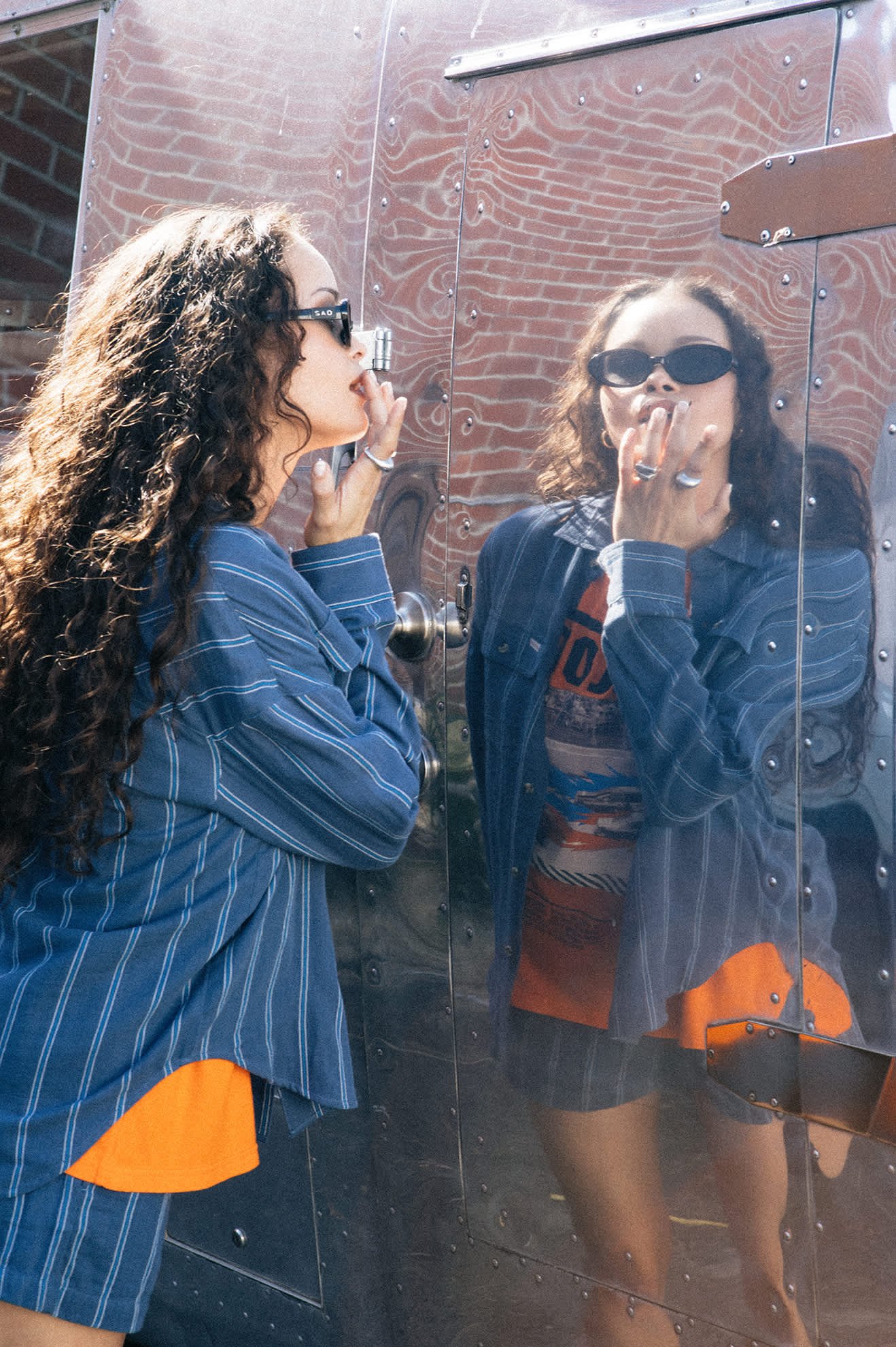 Women's Wandering L/S Overshirt in the color Berring Sea/White - Men's Lifestyle image