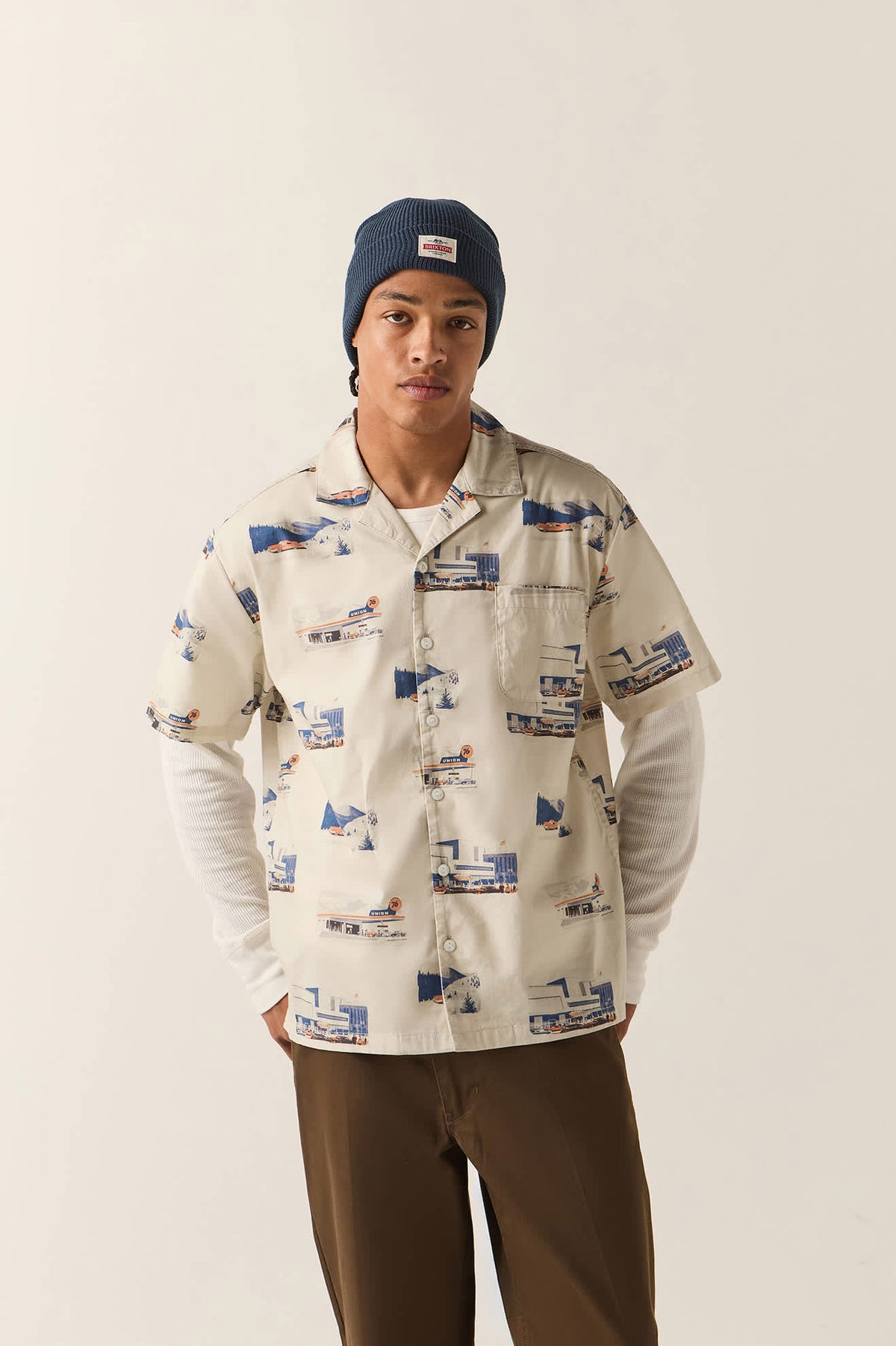 Men's 76 Resort Shirt in the color Off White/Scenic - Men's Front View
