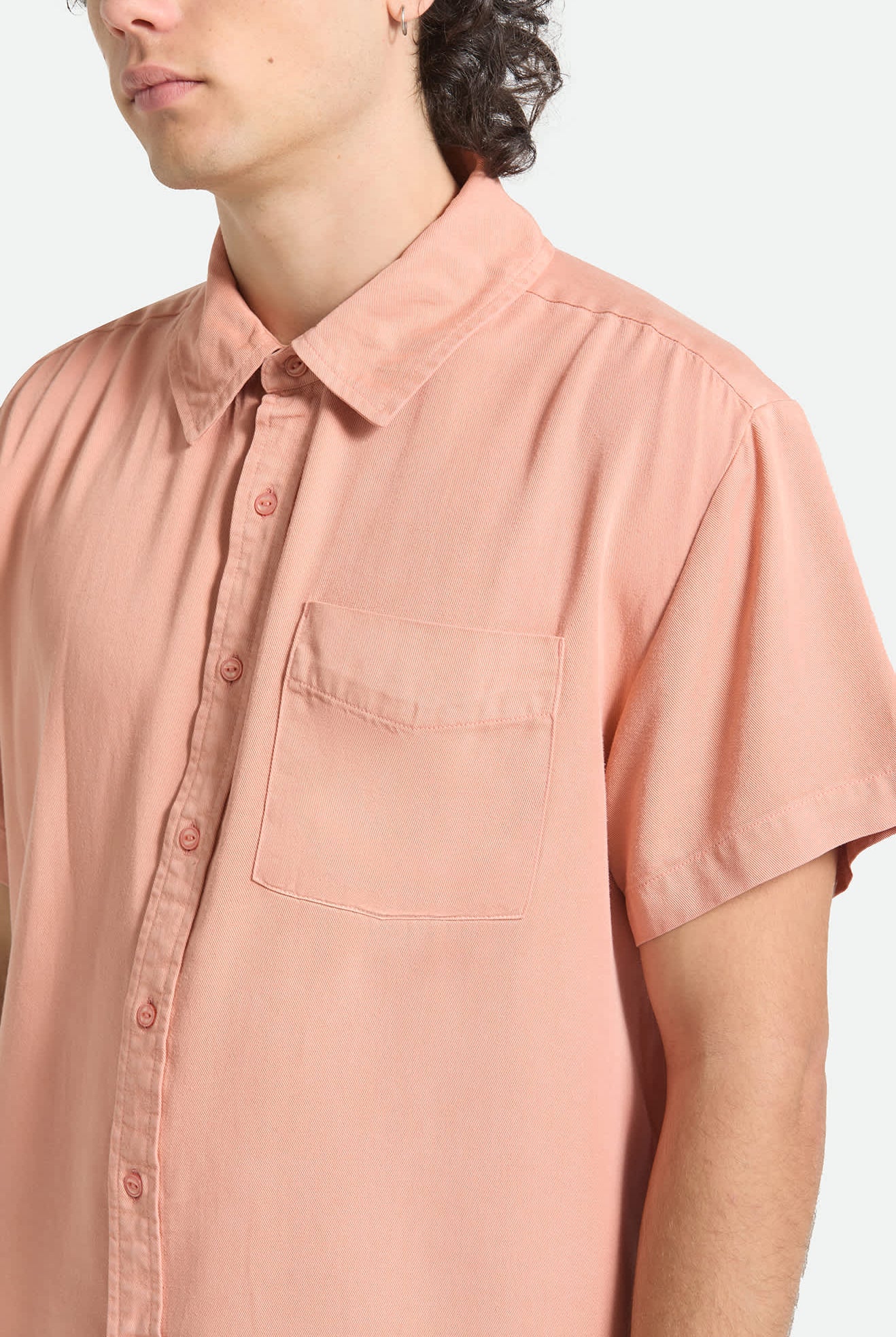 Men's Cooling Comfort Short Sleeve Shirt in the color Silver Pink - Additional Fit image