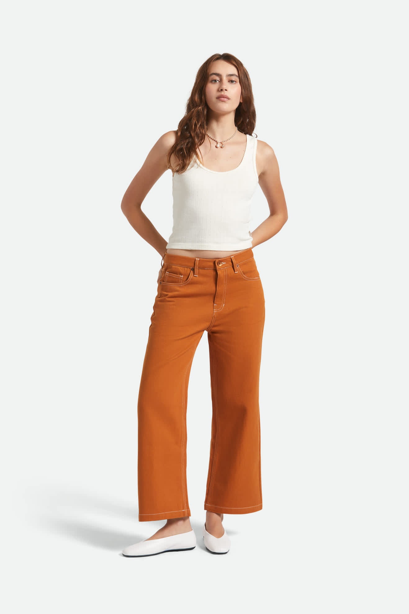 Women's Margo Cropped 5-Pocket Pant in the color Rustic Caramel - Additional Fit image