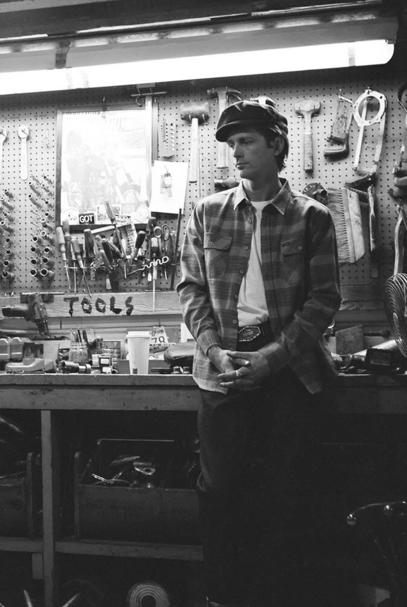 Unisex Brood Newsboy Cap in the color Brown/Khaki - Additional Fit image