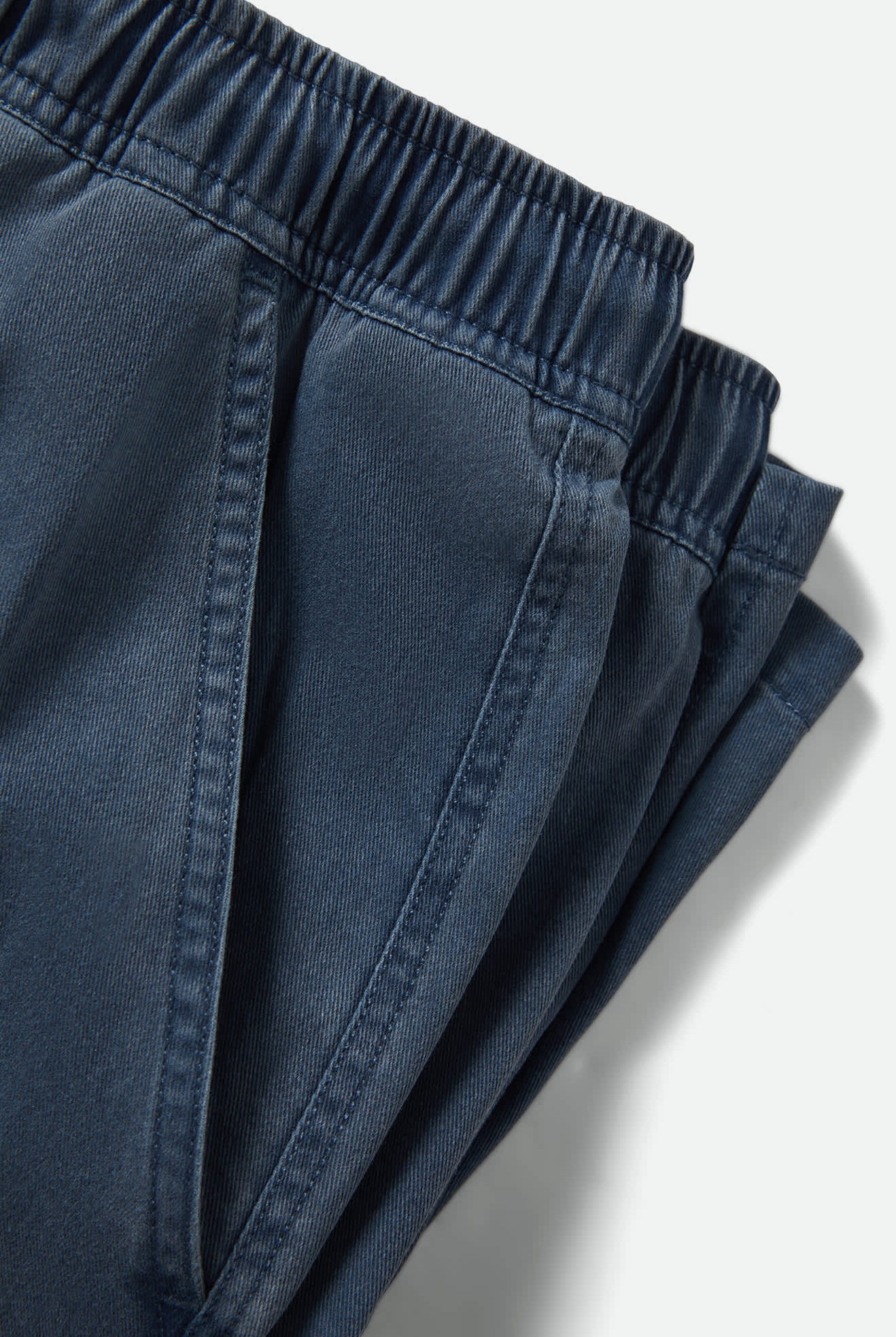 Men's Everyday Vintage Wash Short in the color Midnight Blue - Additional Laydown image