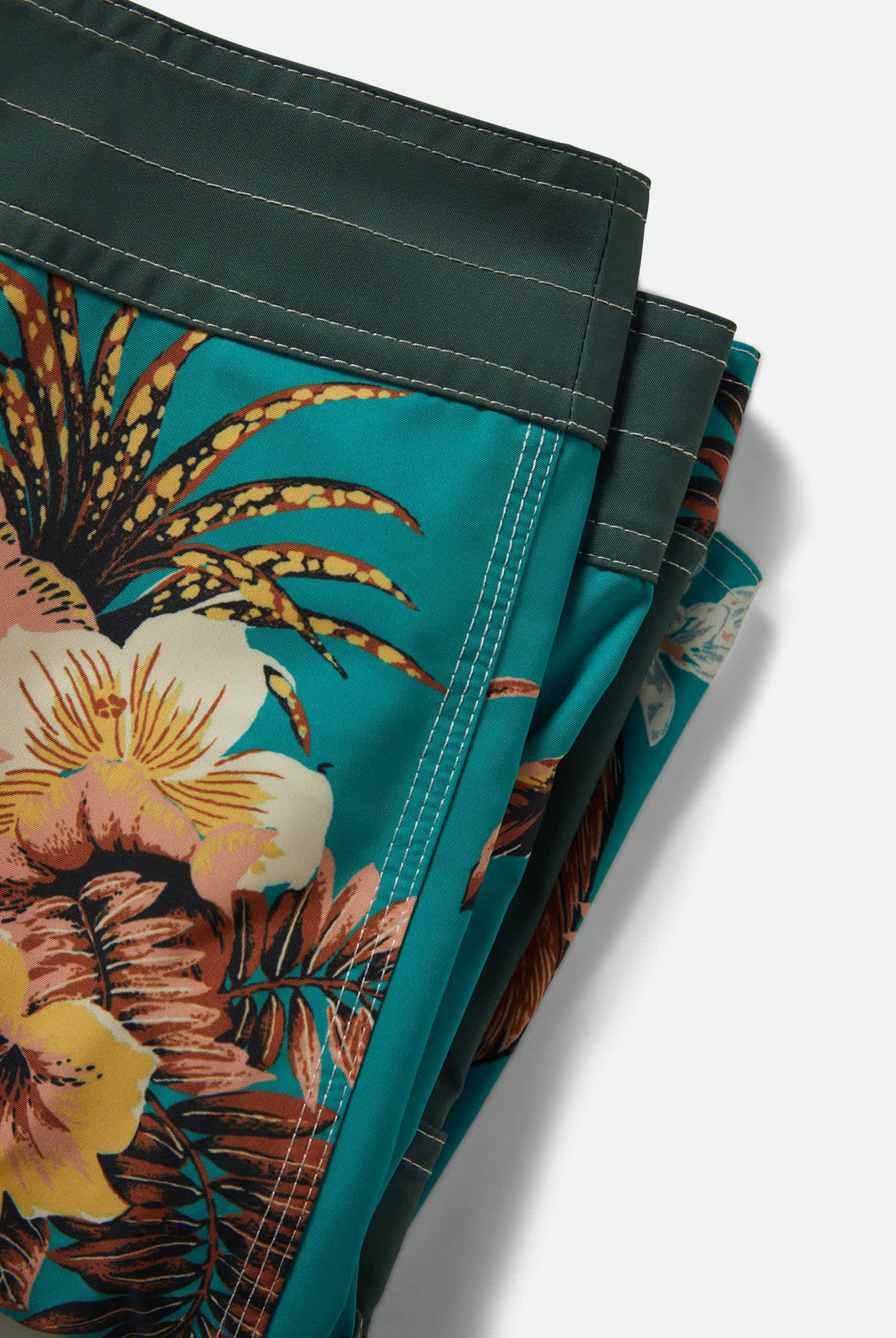 Men's Classic Trunk 17" in the color Primal Green/Floral - Additional Laydown image