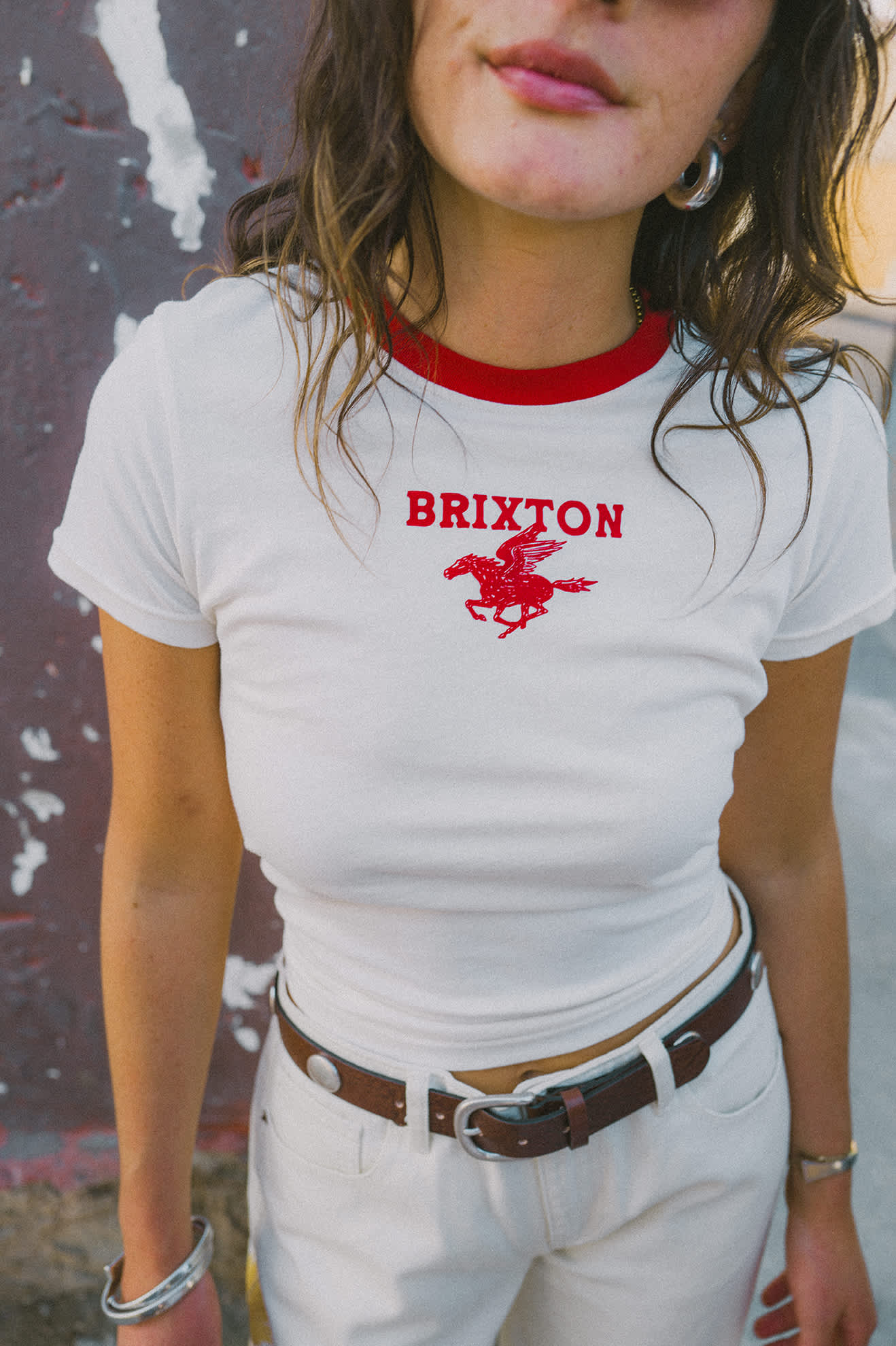 Women's Pegasus Slim Crew T-Shirt in the color Vintage White - Men's Lifestyle image