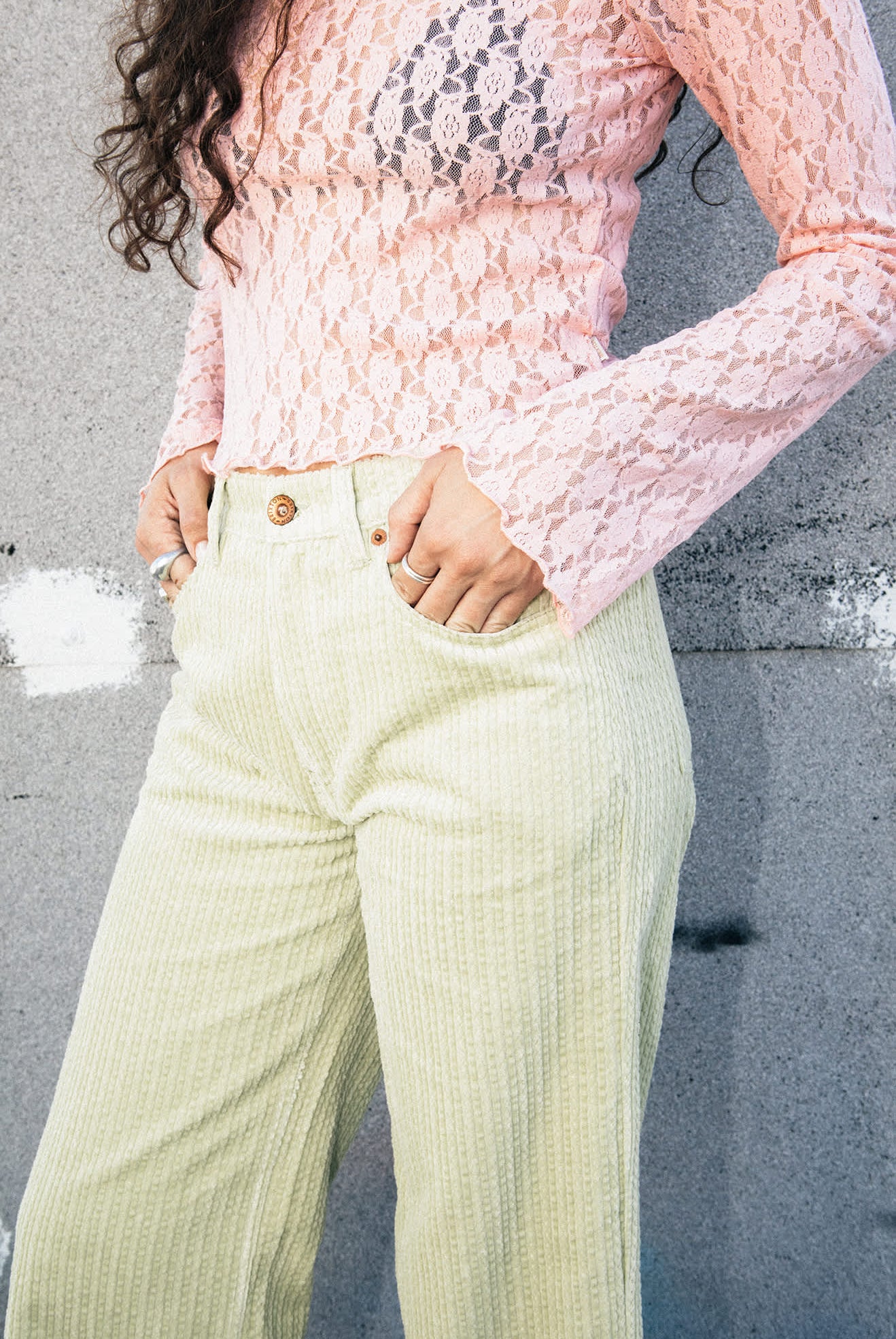 Women's Dolly Slim L/S Knit T-Shirt in the color Mellow Rose - Men's Lifestyle image