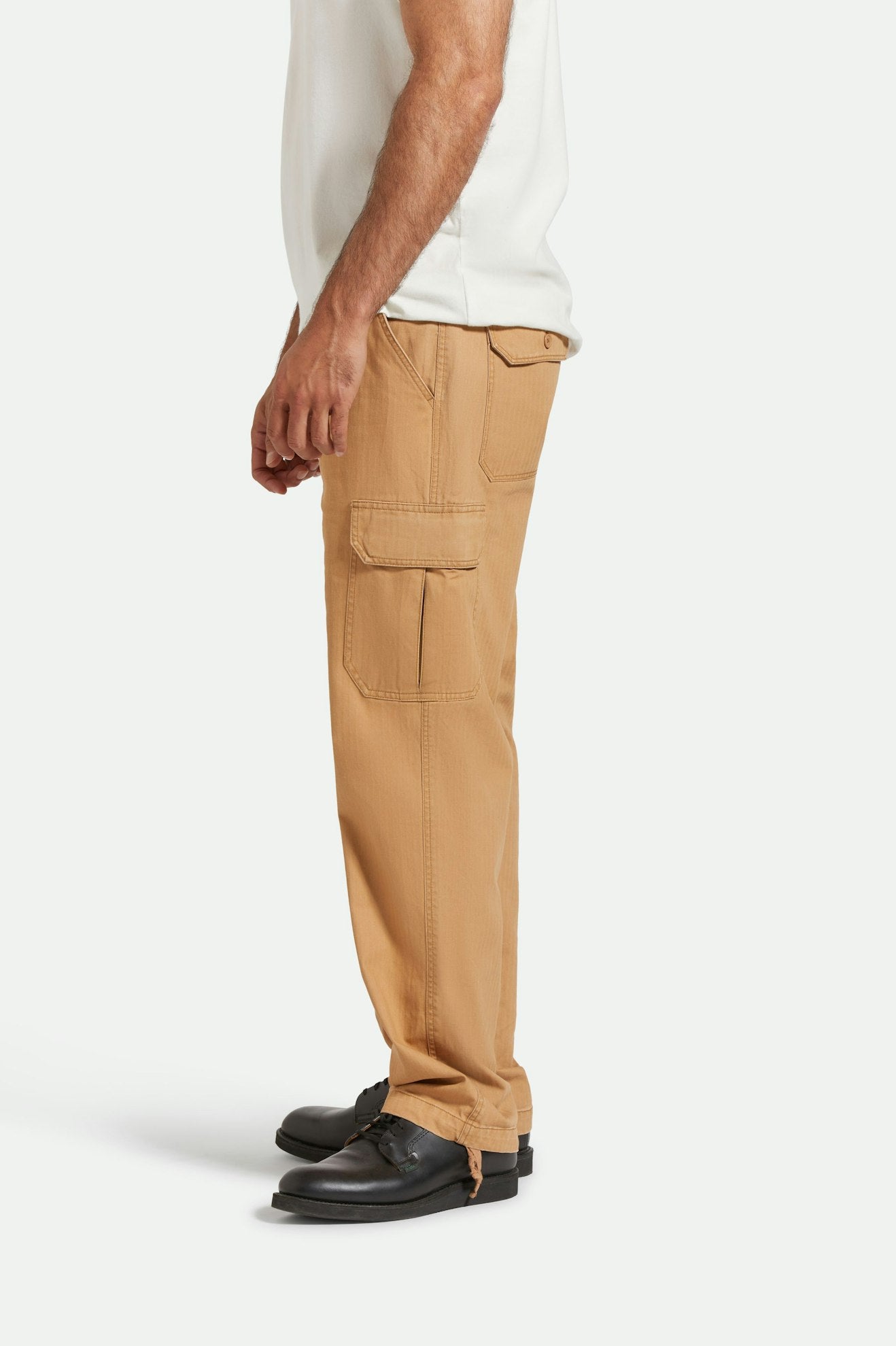 Men's Waypoint Herringbone Relaxed Cargo Pant in Tobacco Brown