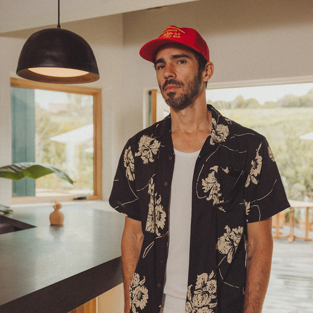 Men's Woven tops and Snapbacks