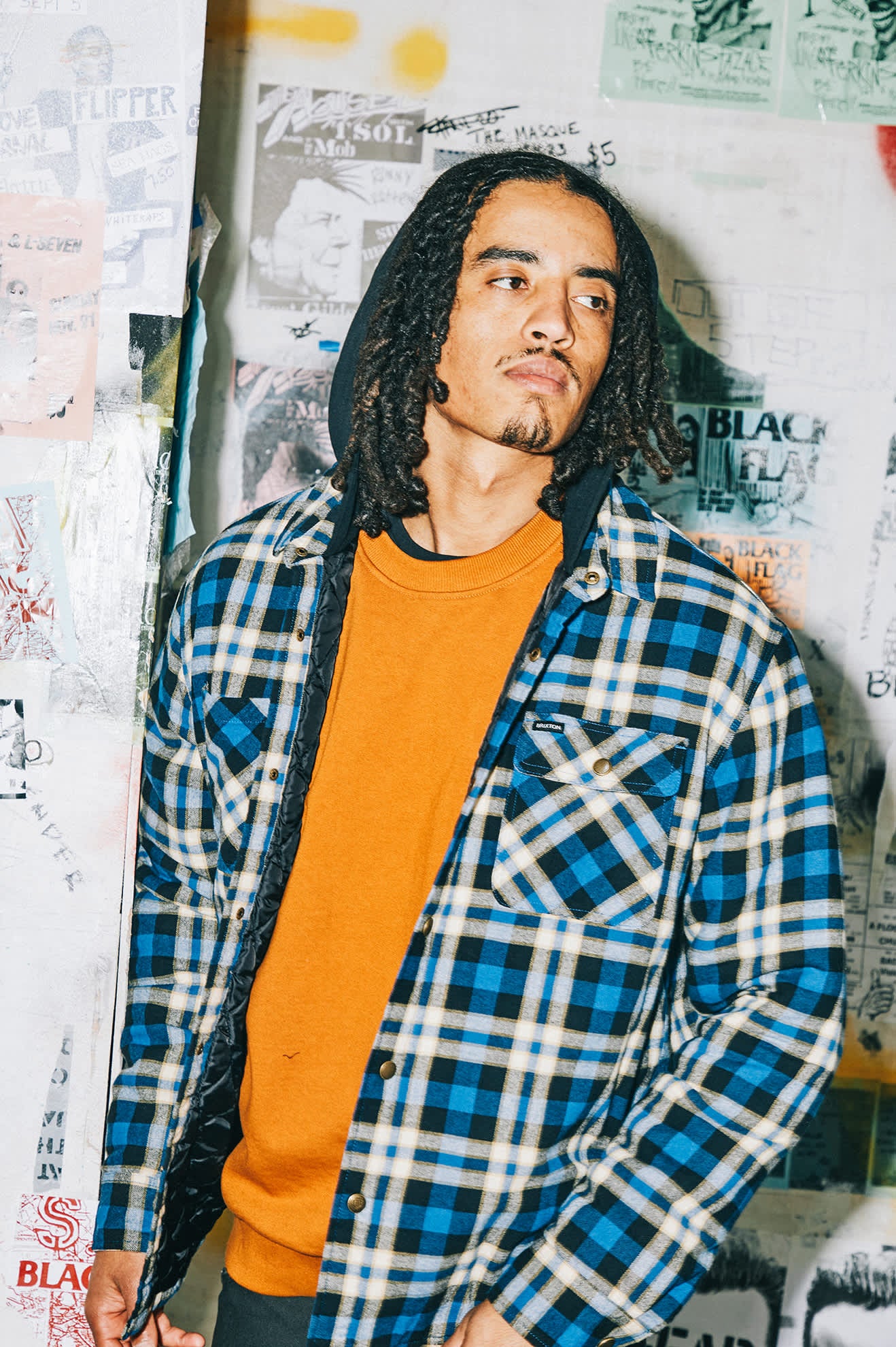 Men's Bowery Quilited Hooded Flannel in the color Navy/Cream - Men's Lifestyle image