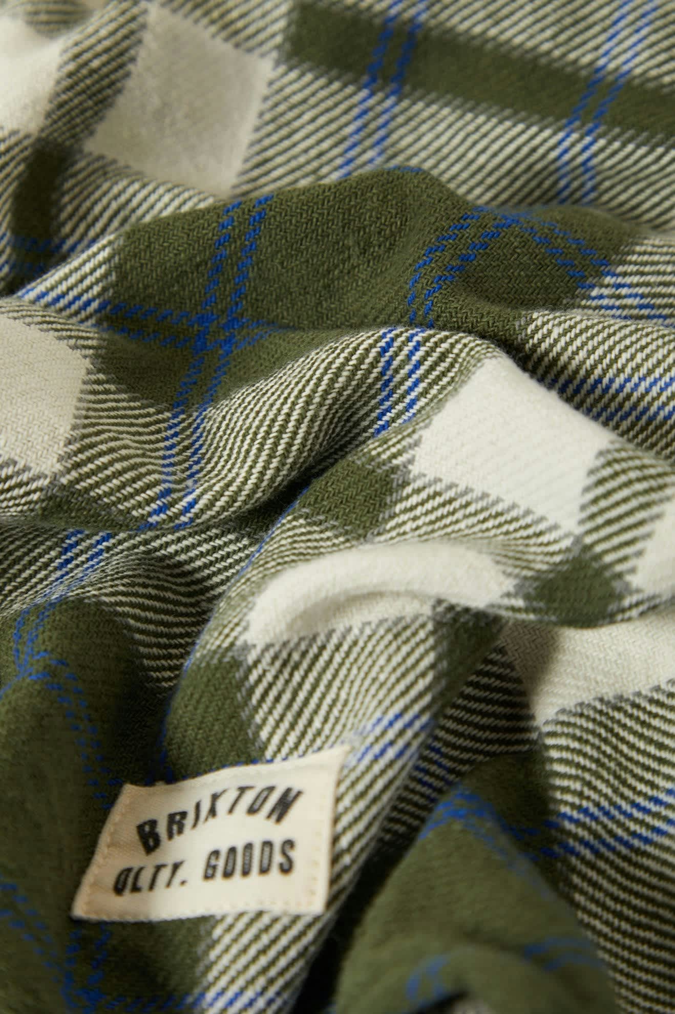 Women's Bowery Vintage L/S Overshirt in the color Green/Blue - Additional Laydown image