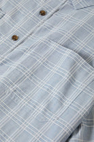 Men's CRU Oxford Plaid Relaxed S/S Shirt in the color Light Blue/White Plaid - Additional Laydown image
