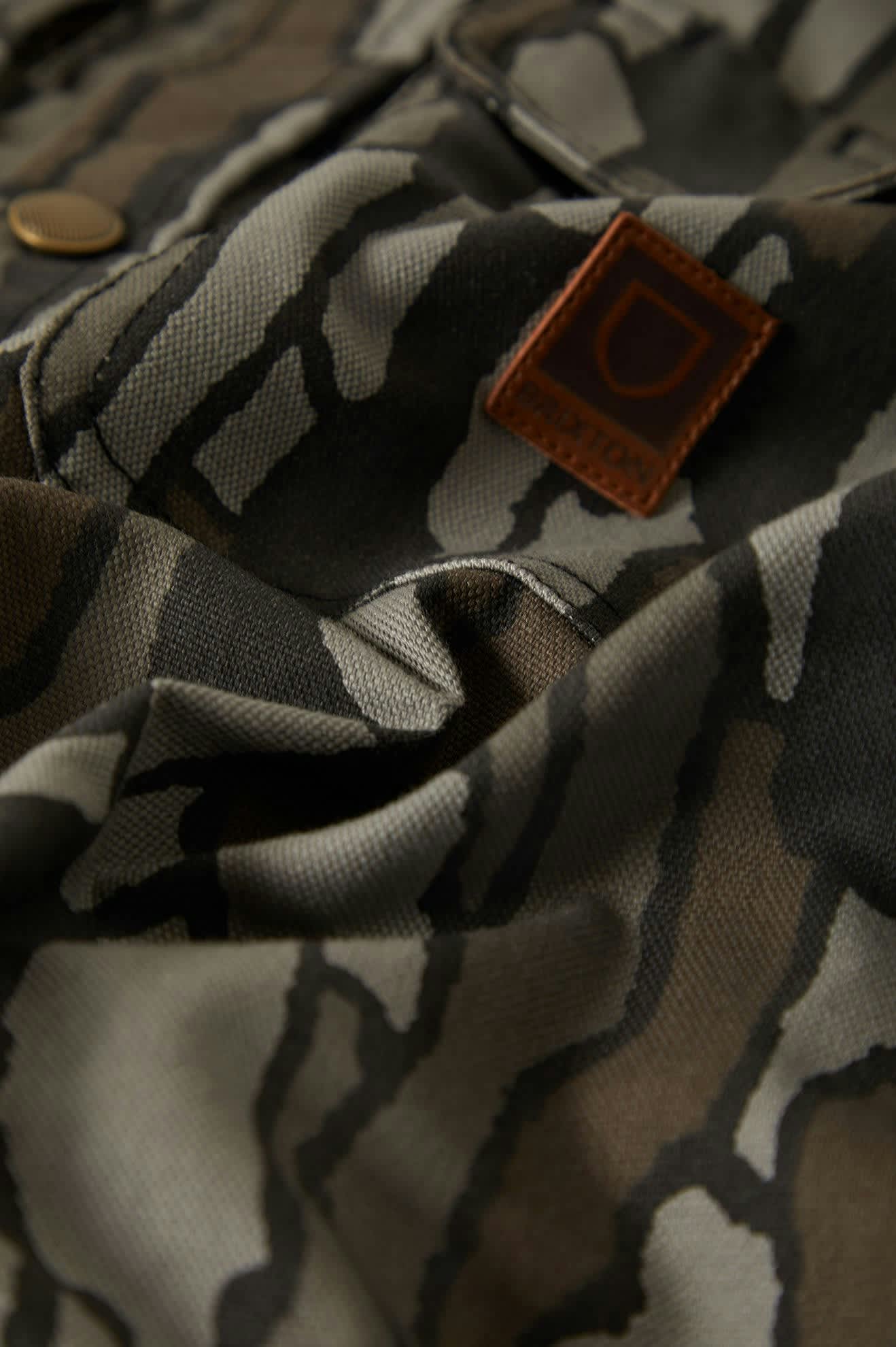 Men's Builders Stretch L/S Overshirt in the color Bark Camo - Additional Laydown image