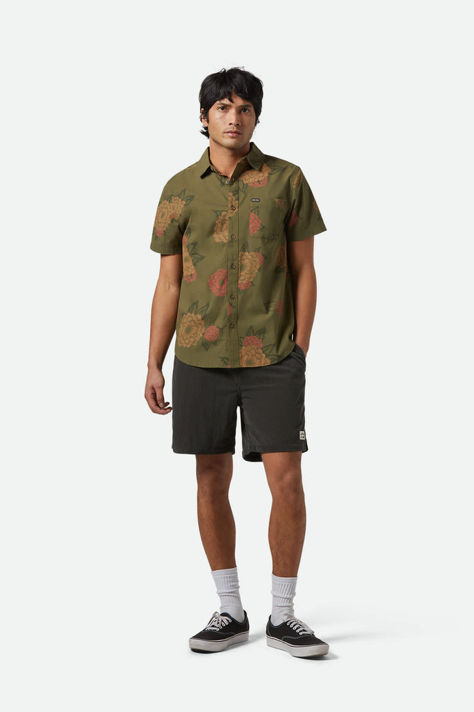 Men's Charter Print S/S Shirt in the color Ivy Green/Painterly Floral - Men's Front View