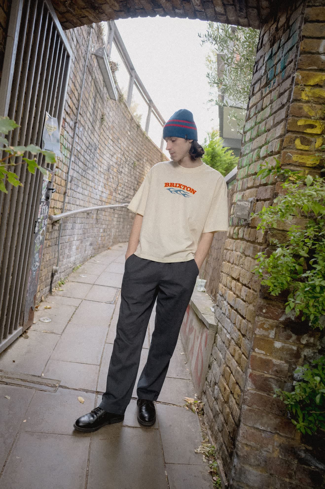Men's Everyday E-Waist Pant in the color Black - Men's Lifestyle image