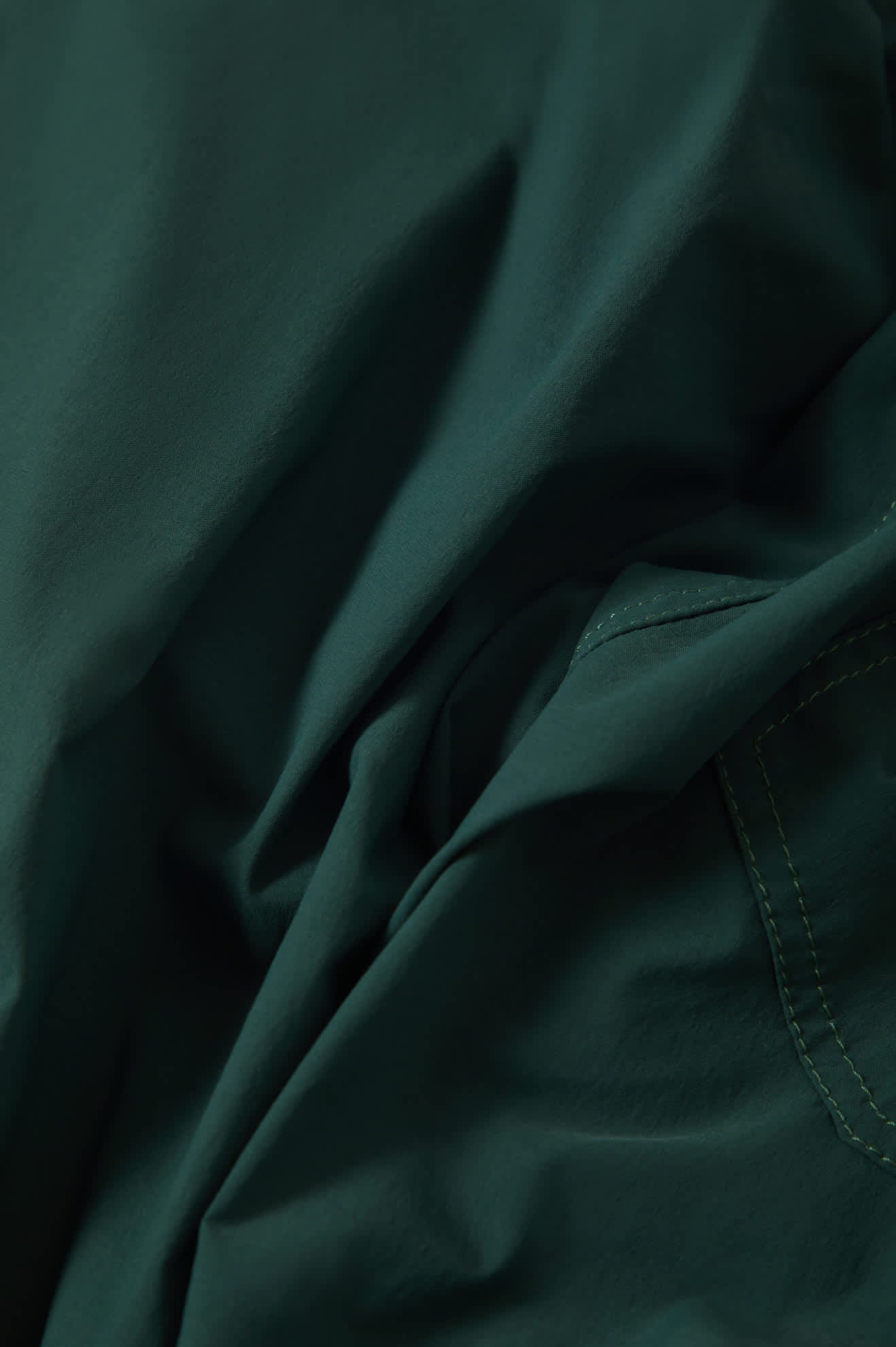 Men's Everyday Stretch Hybrid Short 7" in the color Primal Green - Additional Laydown image